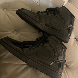 Women’s air Jordan 1 mid patent
